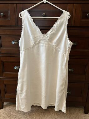 Laura Ashley White Lace-Trim Slip Size 14
